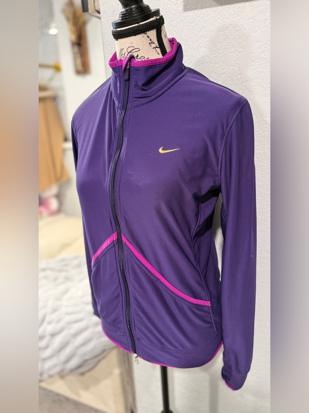 Nike Dri FIT Full Zip Track Running Jacket Purple Fuchsia Trim Medium - Picture 3 of 10